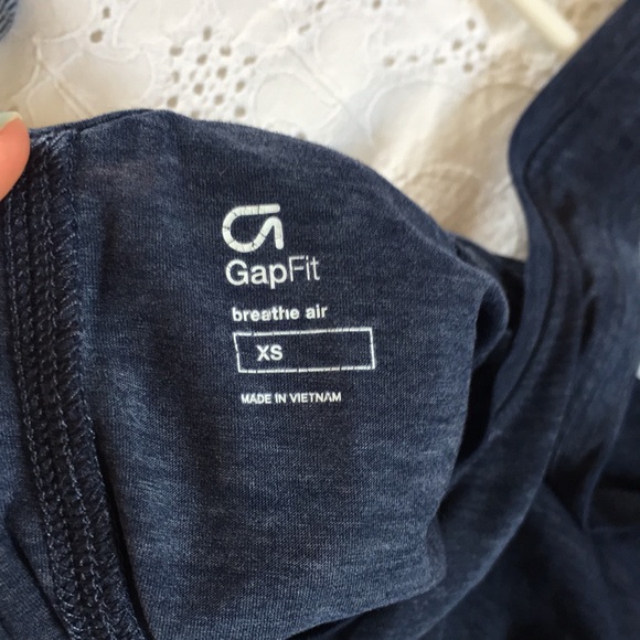 •GapFit Twisty Racerback Tank Top• - Picture 3 of 3